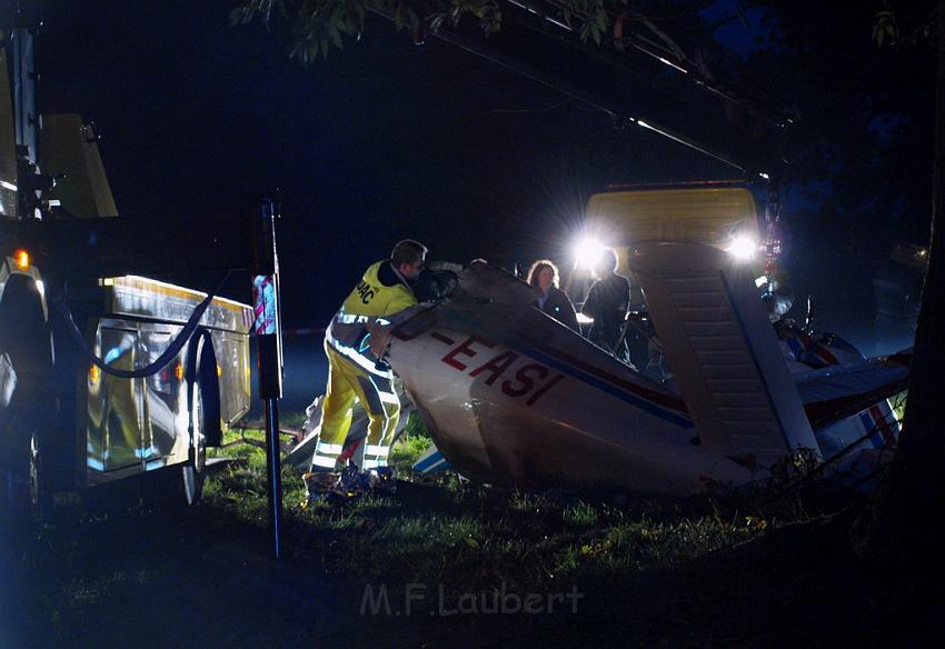 Kleinflugzeug abgestuerzt Sankt Augustin Meindorf P337.JPG